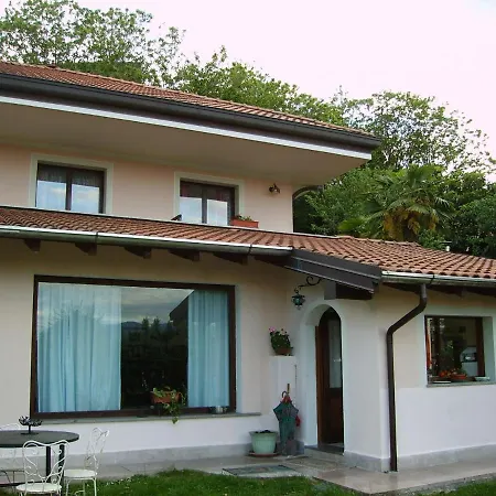 לינה וארוחת בוקר Madonna Della Neve