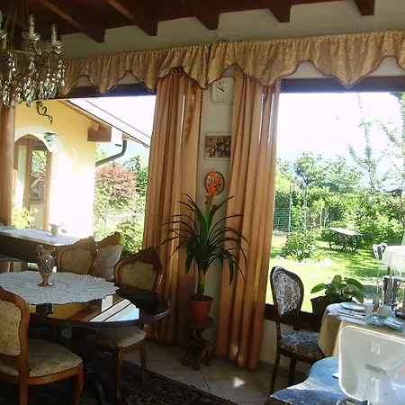 Madonna Della Neve Couette-café